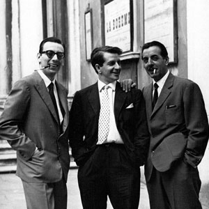 All'ingresso del Teatro